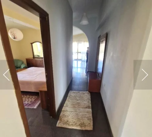 JEPET ME QERA HYRJE 2+1 NE RRUGEN BESA 10 MINUTA NGA SHESHI SKENDERBEJ, QENDRA E TIRANES, 450 €uro