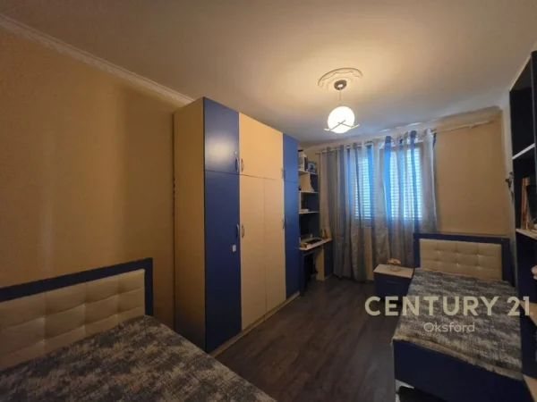 Tirane, shes apartament 2+1+Aneks+Ballkon Kati 9, 72 m² 167.000 € 