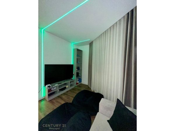 Tirane, shes apartament 2+1+Aneks+Ballkon Kati 3, 123 m² 250.000 € (OASIS RESIDENCE)