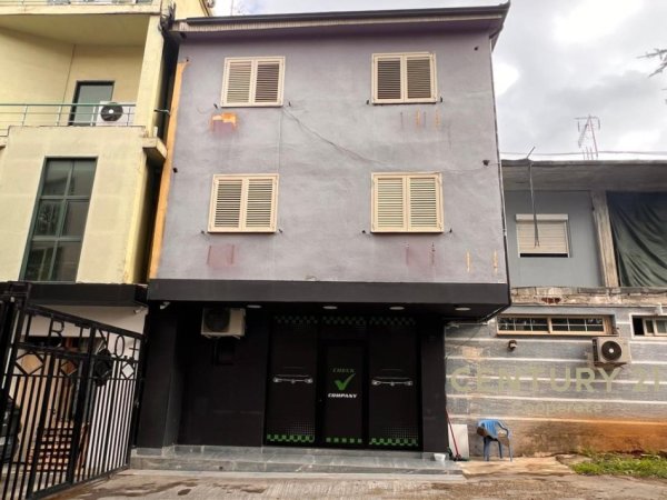 Tirane, shes Vile 3 Katshe Kati 3, 273 m² 450.000 € (Qsut)