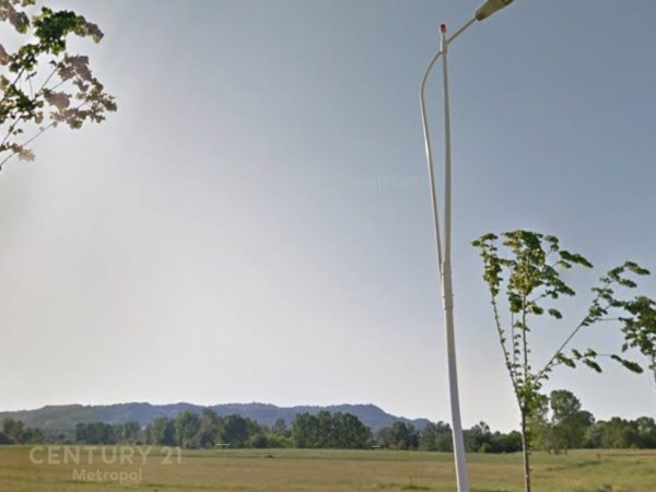 Tirane, shes toke , 37.000 m² 3.500.000 € 