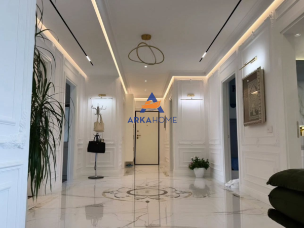 Tirane, shitet apartament+verande | Penthouse 4+1+Ballkon Kati 6, 257 m² 649.000 € 