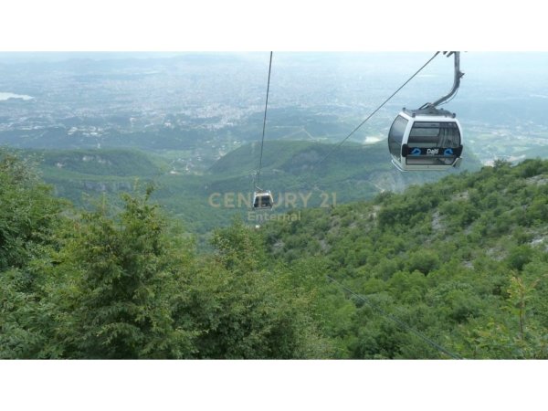 Tirane, shes toke , 12.700 m² 900.000 € (Dajt)