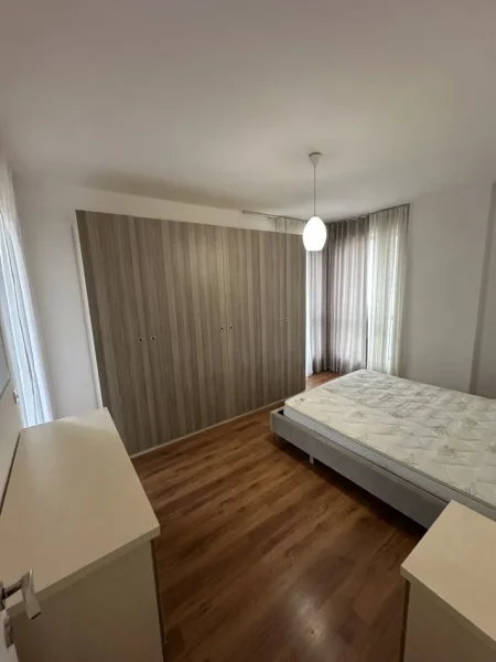Tirane, jap me qera apartament Kati 3, 111 m² 600 € (Mikel maruli)