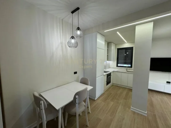 Tirane, shes apartament 1+1+Aneks+Ballkon Kati 5, 64 m² 180.000 € 