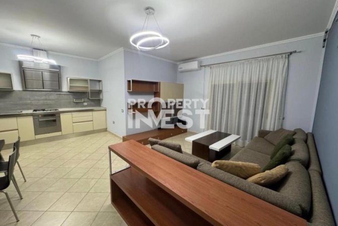 Tirane, jepet me qera apartament 2+1 Kati 5, 110 m² 630 € (Asim vokshi)