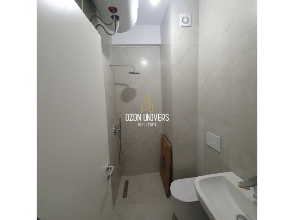 Tirane, jepet me qera apartament 1+1+Ballkon Kati 5, 55 m² 450 € (Residenca Kadiu, Ali Demi Tirana, Albania)