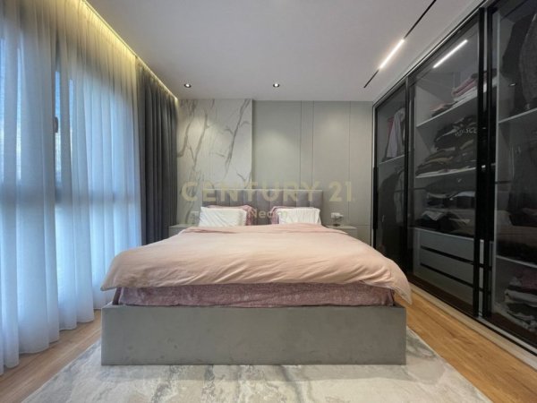 Tirane, shitet apartament 2+1+Ballkon Kati 1, 121 m² 369.000 € (Liqeni i Thate)