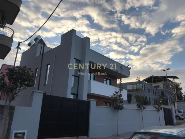 Tirane, shes Vile 2 Katshe Kati 3, 353 m² 870.000 € 