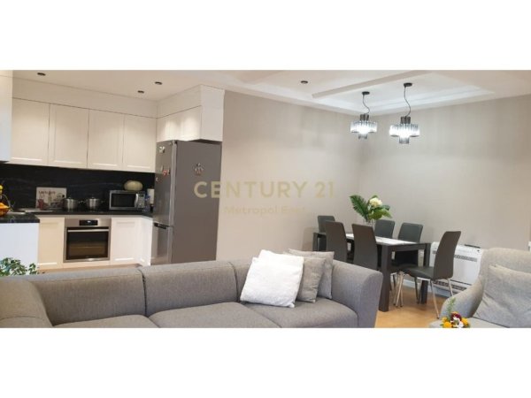 Tirane, shes Vile 2 Katshe Kati 3, 353 m² 870.000 € 