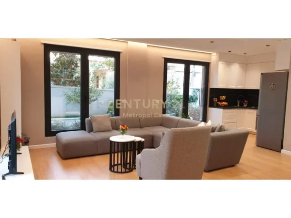 Tirane, shes Vile 2 Katshe Kati 3, 353 m² 870.000 € 