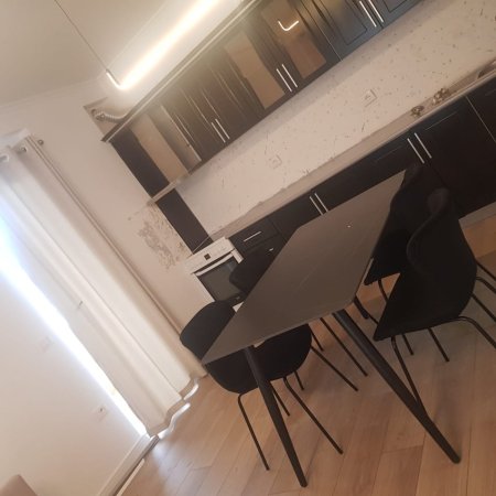 Tirane, jepet me qera apartament 2+1 Kati 2, 800 € 
