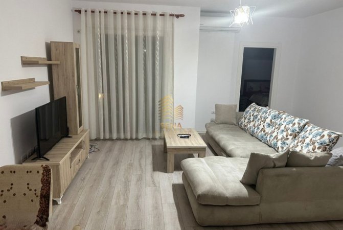 Tirane, jepet me qera apartament 1+1+Ballkon Kati 2, 75 m² 600 € (Rruga Haxhi Hysen Dalliu)
