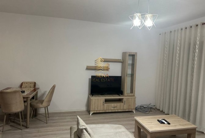 Tirane, jepet me qera apartament 1+1+Ballkon Kati 2, 75 m² 600 € (Rruga Haxhi Hysen Dalliu)