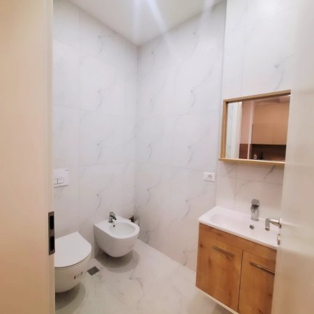 Tirane, shitet apartament 1+1 , 60 m² 145.000 € (kompleksi kontakt)