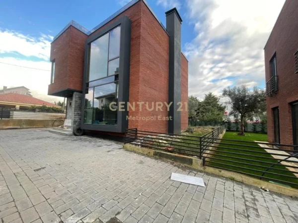 Tirane, shes Vile 3 Katshe Kati 3, 313 m² 550.000 € 