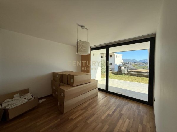 Tirane, shes Vile 3 Katshe Kati 3, 439 m² 850.000 € (BarKea)