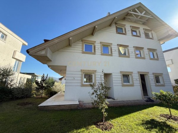 Tirane, shes Vile 3 Katshe Kati 3, 420 m² 850.000 € (BarKea)
