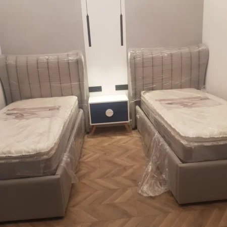 Tirane, jepet me qera apartament 2+1 Kati 0, 900 € 