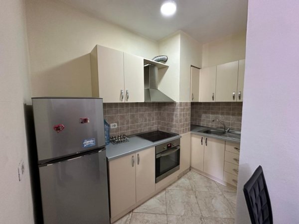 Qera,Garsoniere, Rruga Barrikadave, Tiranë - 500€ | 50 m²