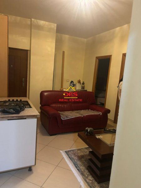 Vlore, shitet apartament 1+1+Ballkon Kati 2, 67 m² 110.000 € (Rruga Dush Strati)