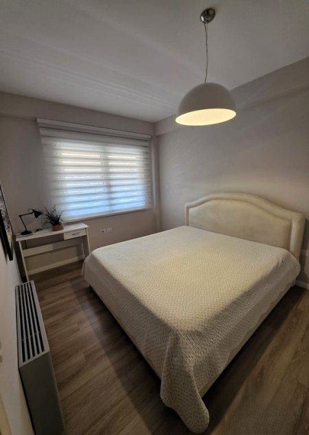 Tirane, jepet me qera apartament 3+1 Kati 6, 141 m² 1.200 € (PRANË PAZARIT TË RI)