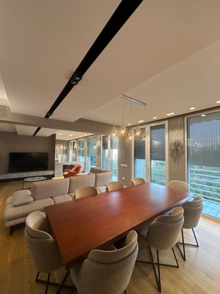 Tirane, jap me qera apartament duplex Dublex , 107 m² 1.750 € (Kodra e diellit)