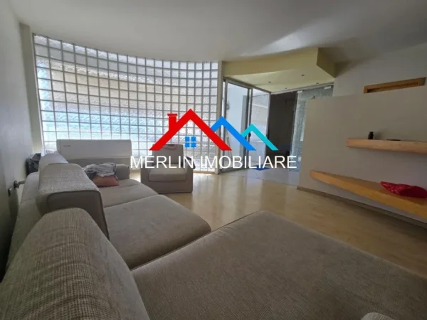 Tirane, shitet apartament 3+1+Ballkon Kati 6, 169 m² 350.000 € (ZOGU I ZI)