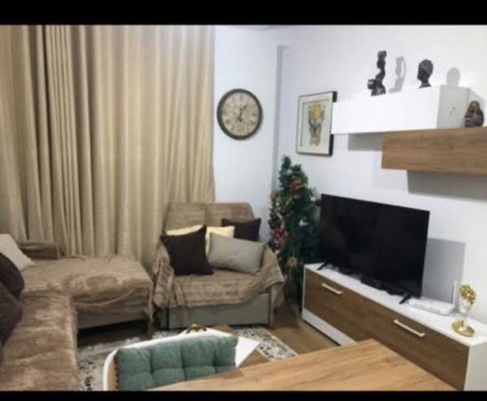 Tirane, jepet me qera apartament 1+1 Kati 6, 54 m² 400 € (rruga ali demi)