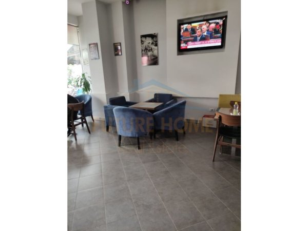 Tirane, shitet lokal Kati 0, 60 m² 120.000 € (Rruga Frosina Plaku)