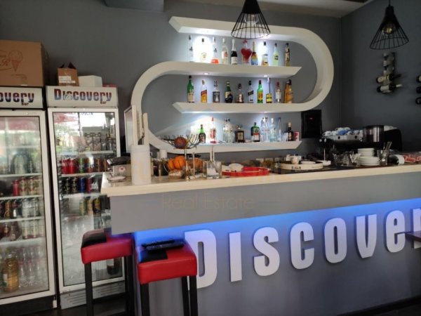Tirane, shitet lokal Kati 0, 60 m² 120.000 € (Rruga Frosina Plaku)