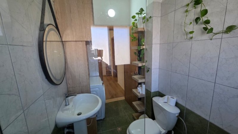 Vlore, shitet apartament 1+1 Kati 6, 71 m² 125.000 € (Rruga Pavarsia Skele)