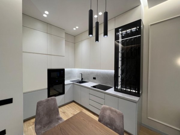 Shqiperi, jepet me qera apartament 1+1 , 70 m² 850 € (Square 21)