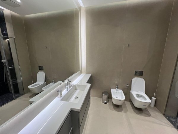 Shqiperi, jepet me qera apartament 1+1 , 70 m² 850 € (Square 21)