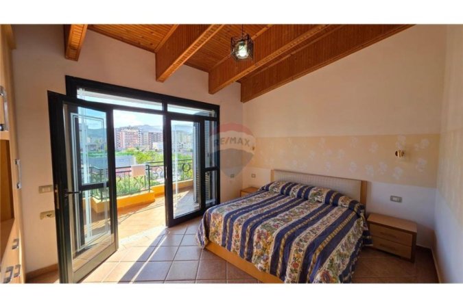 Vlore, jepet me qera apartament 1+1 Kati 2, 72 m² 250 € (Rr.Enver Jaho Rruga Enver Jaho)
