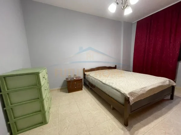 Tirane, jepet me qera apartament 2+1+Ballkon Kati 2, 94 m² 623 € (Vasil Shanto)