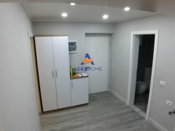 Tirane, shitet apartament 2+1+Ballkon , 78 m² 160.000 € 