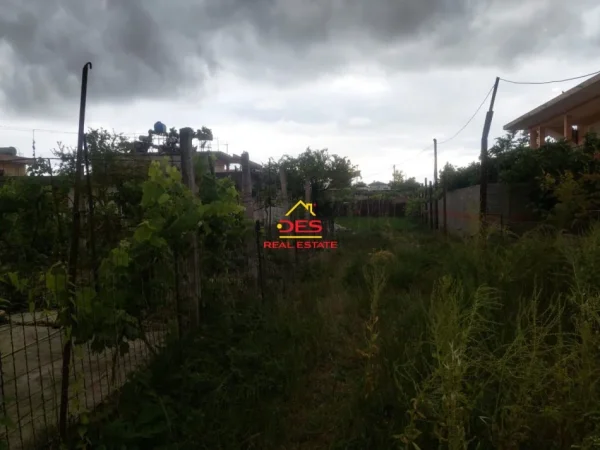 Vlore, shitet shtepi 3+1+Ballkon Kati 0, 144 m² 92.000 € (Rruga Demokracia)