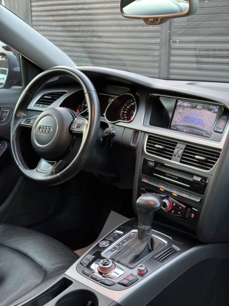 Tirane, AUDI A5 2.0 TDI Quattro Nafte, e zeze automatik 149.000 km 12.500 €