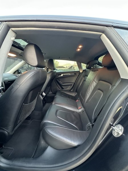 Tirane, AUDI A5 2.0 TDI Quattro Nafte, e zeze automatik 149.000 km 12.500 €