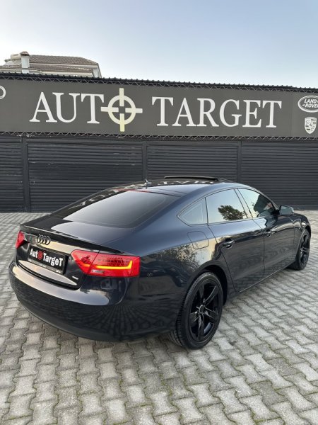 Tirane, AUDI A5 2.0 TDI Quattro Nafte, e zeze automatik 149.000 km 12.500 €
