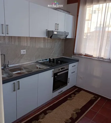 Tirane, jepet me qera 1+1+Ballkon Kati 5, 90 m² 500 € (Rruga Don Bosko)