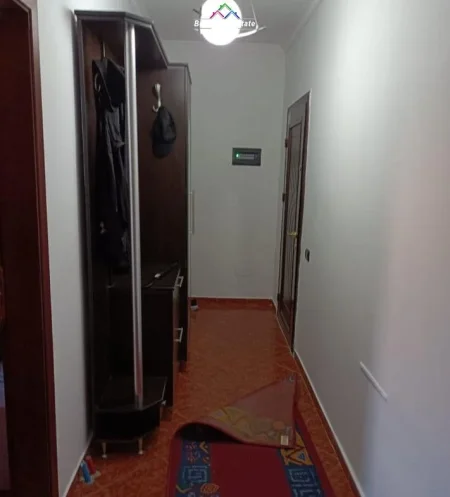 Tirane, jepet me qera 1+1+Ballkon Kati 5, 90 m² 500 € (Rruga Don Bosko)