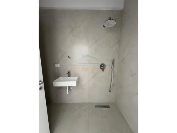 Qera, Apartament 2+1, Fresku, Tirane. 500 €