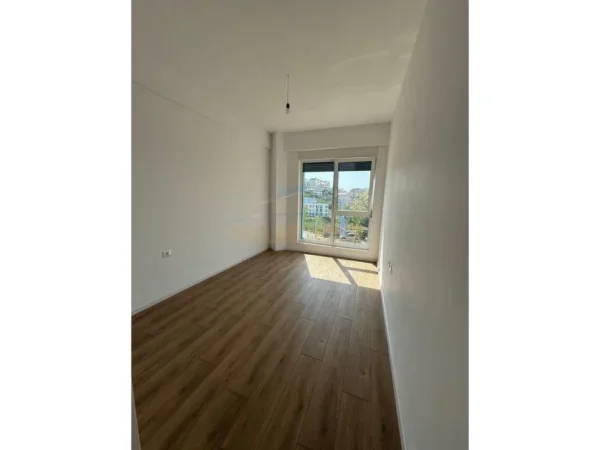 Qera, Apartament 2+1, Fresku, Tirane. 500 €