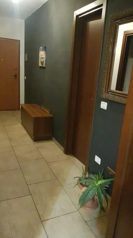 Tirane, jepet me qera apartament 2+1+Ballkon Kati 2, 90 m² 600 € (Rruga Fortuzi , prane eco market)