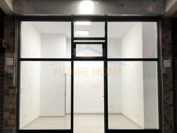 Qera, Dyqan, 4 Deshmoret, Tirane 500 €