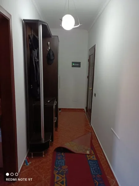 Tirane, jepet me qera apartament 1+1 Kati 5, 90 m² 500 € (don bosko)