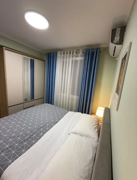 Tirane, jepet me qera apartament 2+1 Kati 2, 80 m² 850 € 