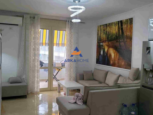 Vlore, shitet apartament 2+1+Ballkon , 104 m² 268.000 € 
